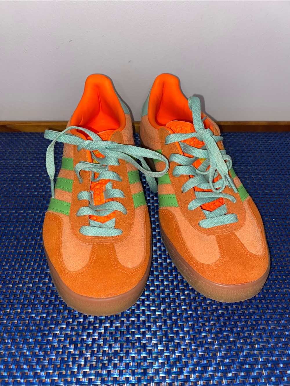 NWOT Adidas Gazelle Indoor, bright Solar Orange & Clear Mint,  Sz. 7.5